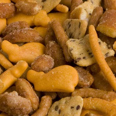 Feridies 6oz Tin 5 O'clock Crunch Snack Mix - Image 4