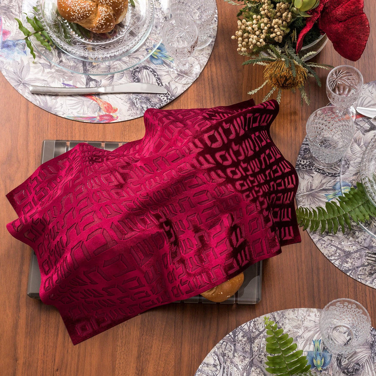 Challah Cover Hebrew Type: Black