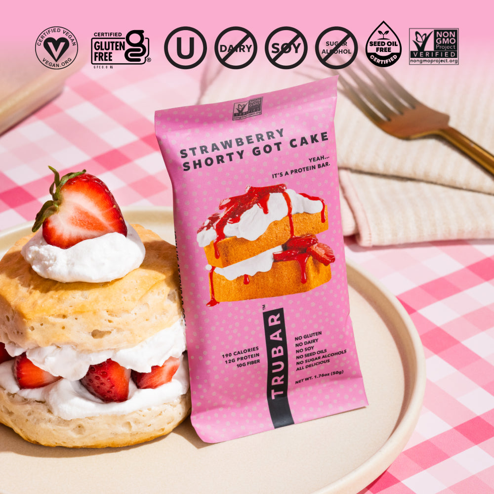Barra de Proteínas Trubar Sabor Fresa Shorty con Pastel
