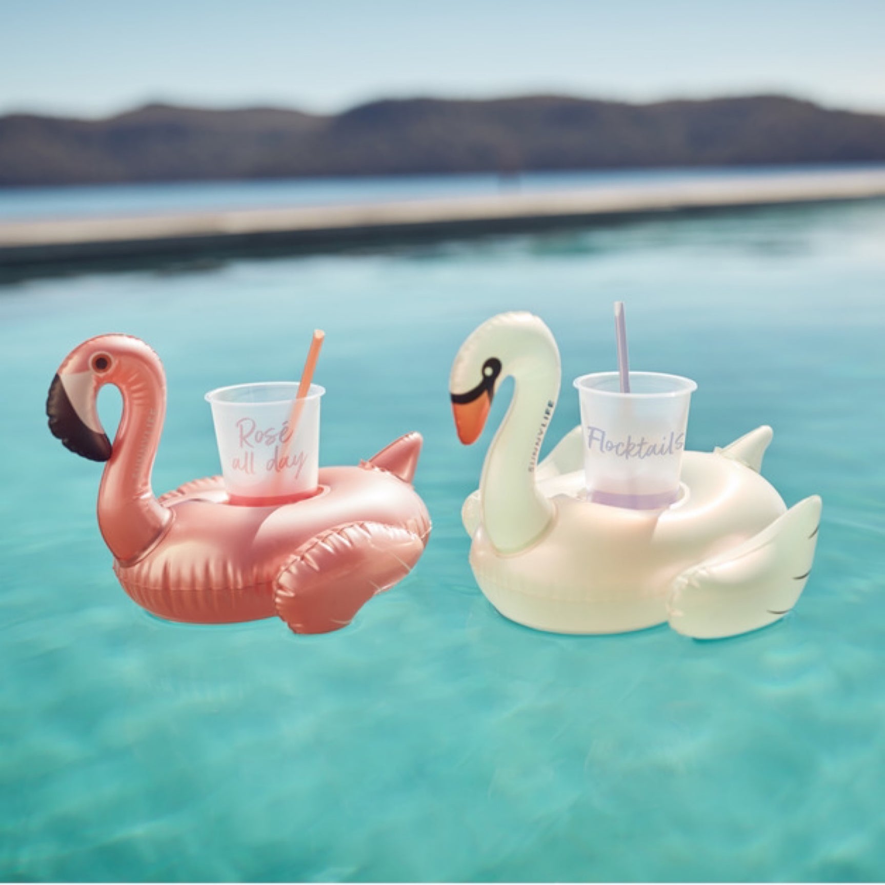 Sunnylife Pearl Swan Inflatable Drink Holder