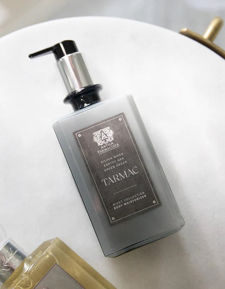 Crema Hidratante Corporal Rivet Tarmac de Antica Farmacista